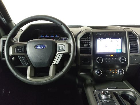 Used 2019 Ford Expedition XLT w/ Equipment Group 201A RWD image 22