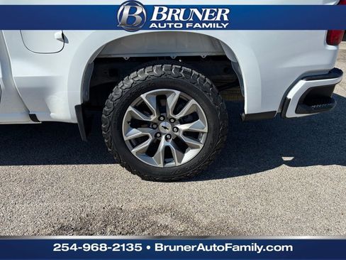 Used 2020 Chevrolet Silverado 1500 RST w/ Texas Edition image 10