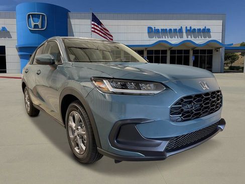 New 2026 Honda HR-V LX image 8