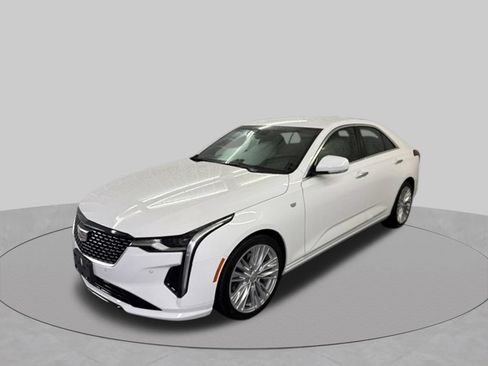 Used 2026 Cadillac CT4 Premium Luxury RWD image 4