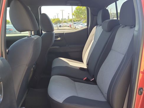 Certified 2022 Toyota Tacoma TRD Sport w/ Technology Package RWD image 14