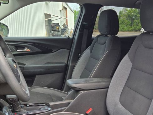 Used 2023 Chevrolet TrailBlazer LT image 12