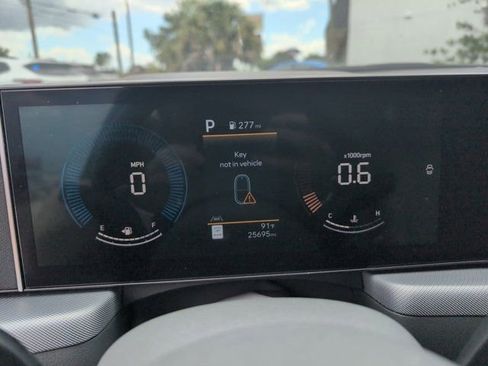Used 2025 Hyundai Sonata SEL FWD image 16