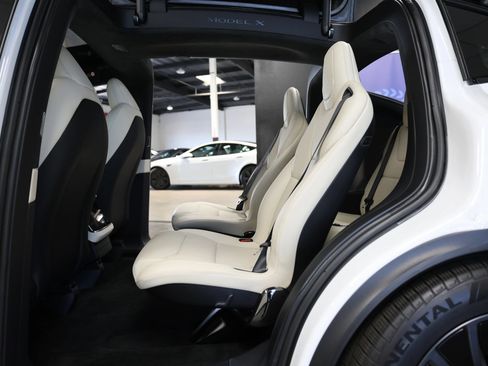 Used 2026 Tesla Model X AWD/4WD image 50