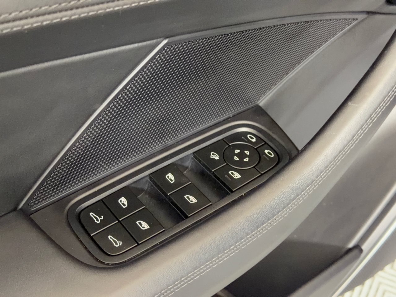 Certified 2023 Porsche Panamera GTS AWD/4WD image 17