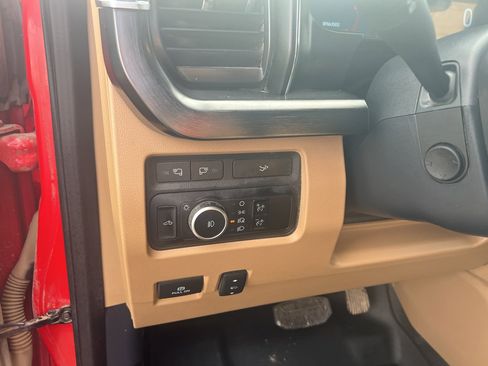 Used 2024 Ford F250 Lariat w/ Lariat Ultimate Package image 12