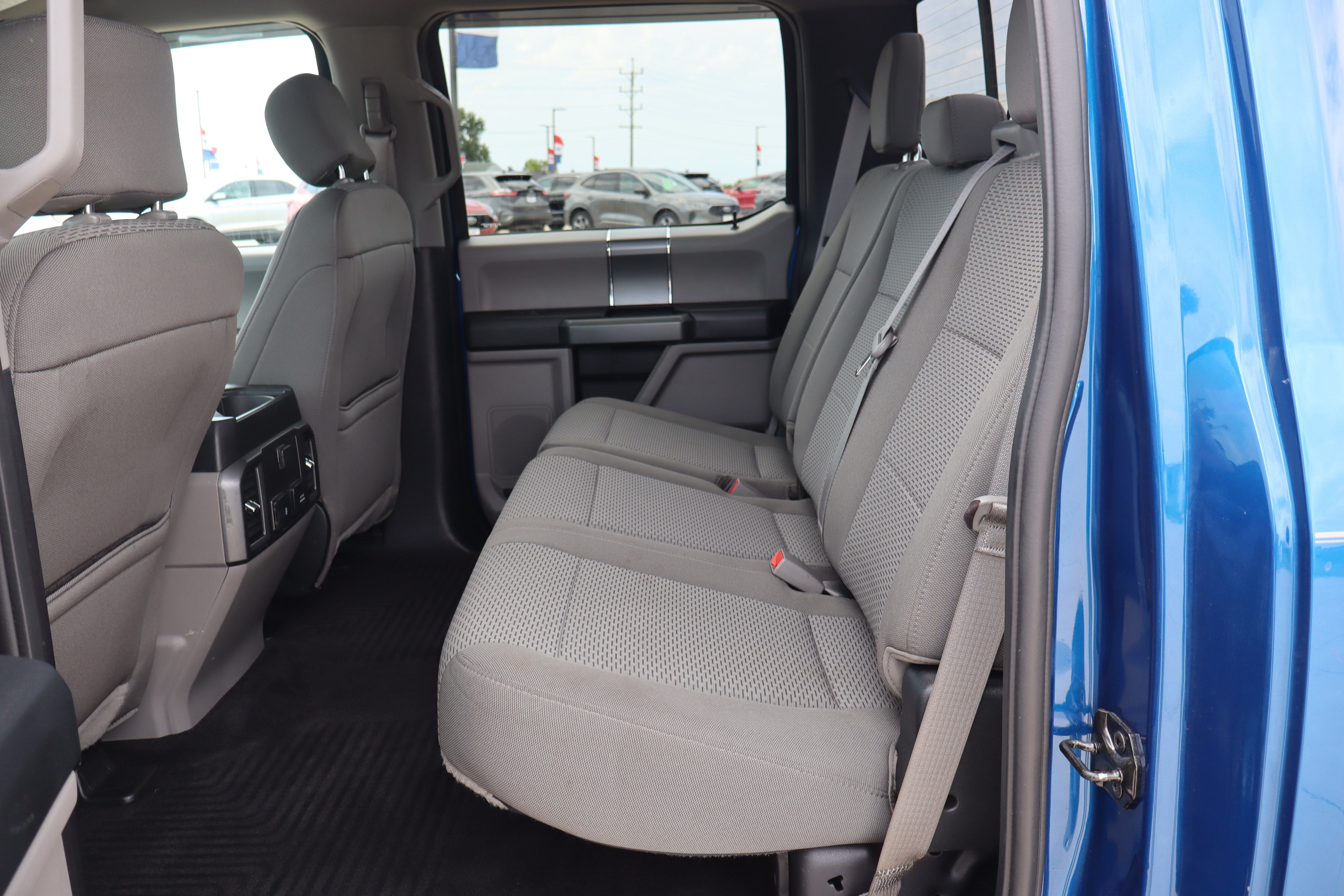 Used 2018 Ford F150 XLT w/ Equipment Group 302A Luxury AWD/4WD image 10