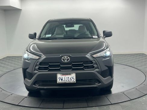 Used 2026 Toyota Corolla Cross L image 5