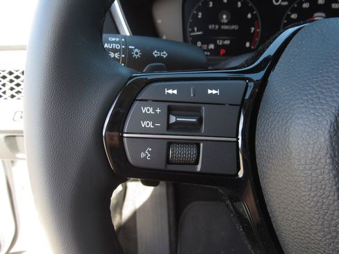 Certified 2025 Acura Integra image 24