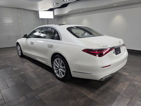 Used 2022 Mercedes-Benz S 500 4MATIC image 4