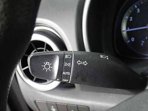 Used 2023 Hyundai Kona SEL image 18