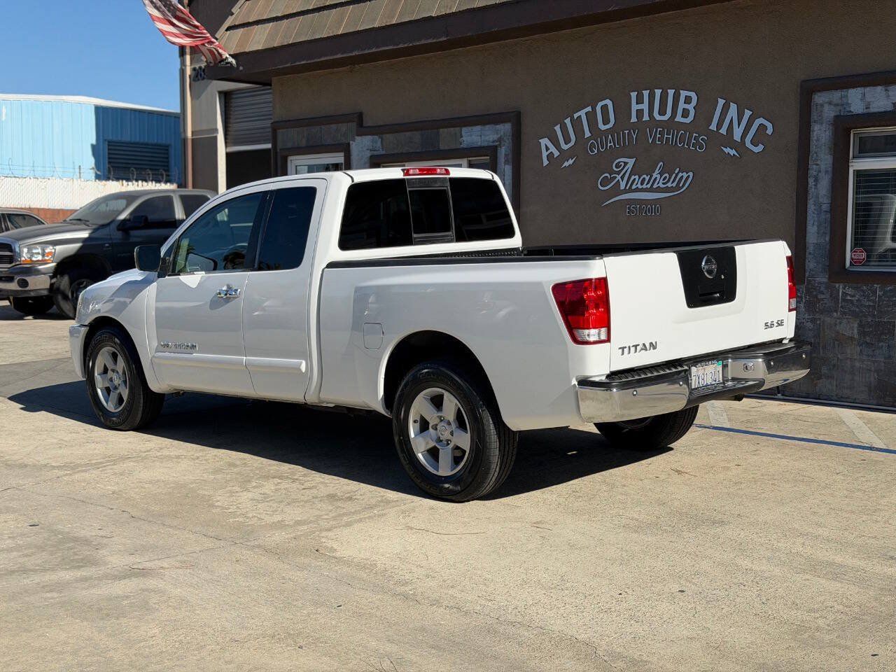 Used 2005 Nissan Titan SE RWD image 7