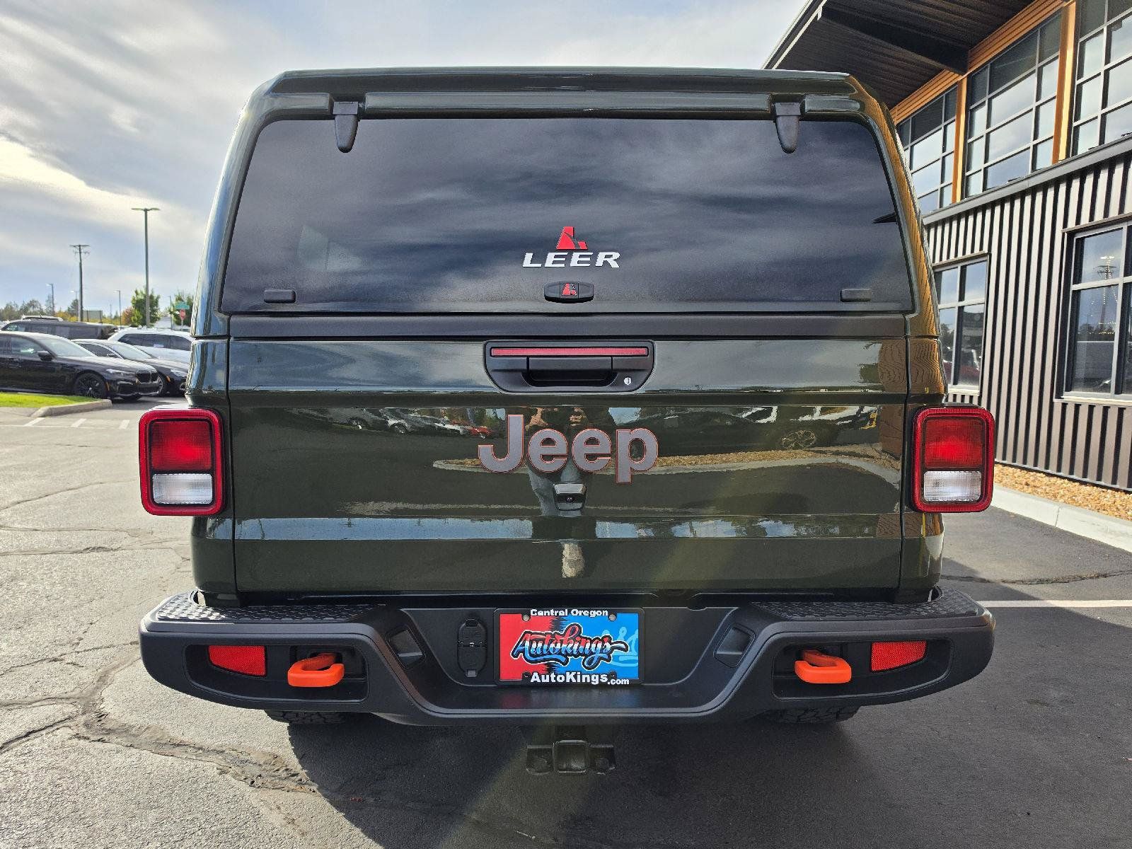 Used 2023 Jeep Gladiator Mojave w/ Cold Weather Group AWD/4WD image 4