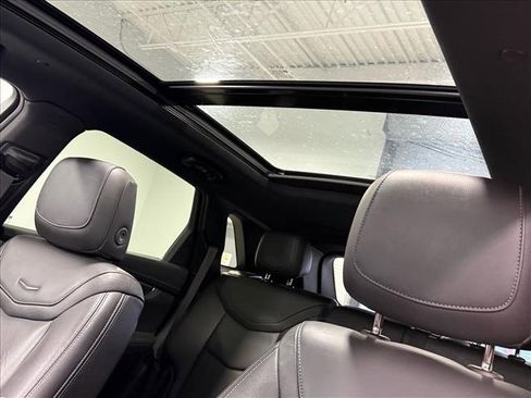 Used 2023 Cadillac XT5 Premium Luxury image 16