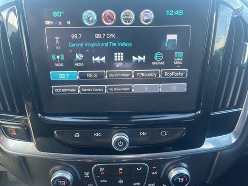 Used 2018 Chevrolet Traverse LT image 14