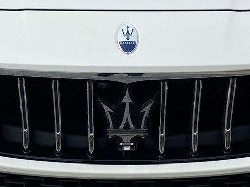 Used 2023 Maserati Ghibli GT image 11