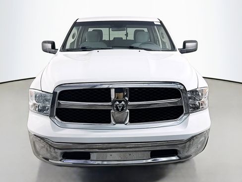 Used 2020 RAM 1500 Classic SLT image 2