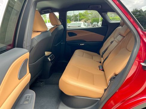 Certified 2025 Lexus RX 350 FWD w/ Technology Package image 18