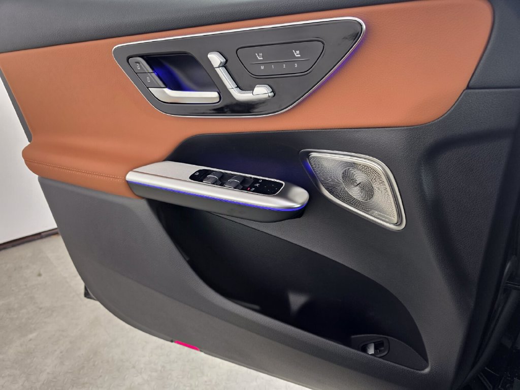 New 2027 Mercedes-Benz GLC 300 image 19