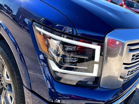 Certified 2023 Nissan Titan Platinum Reserve w/ Moonroof Package image 26