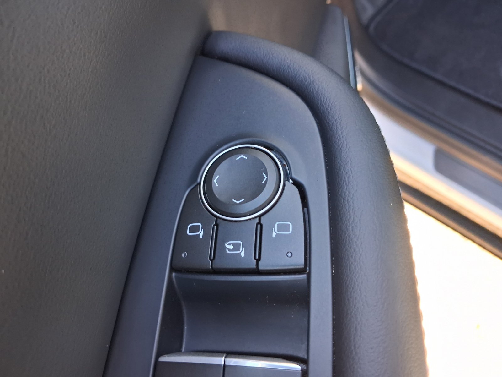 Used 2026 Buick Enclave Sport Touring AWD/4WD image 19