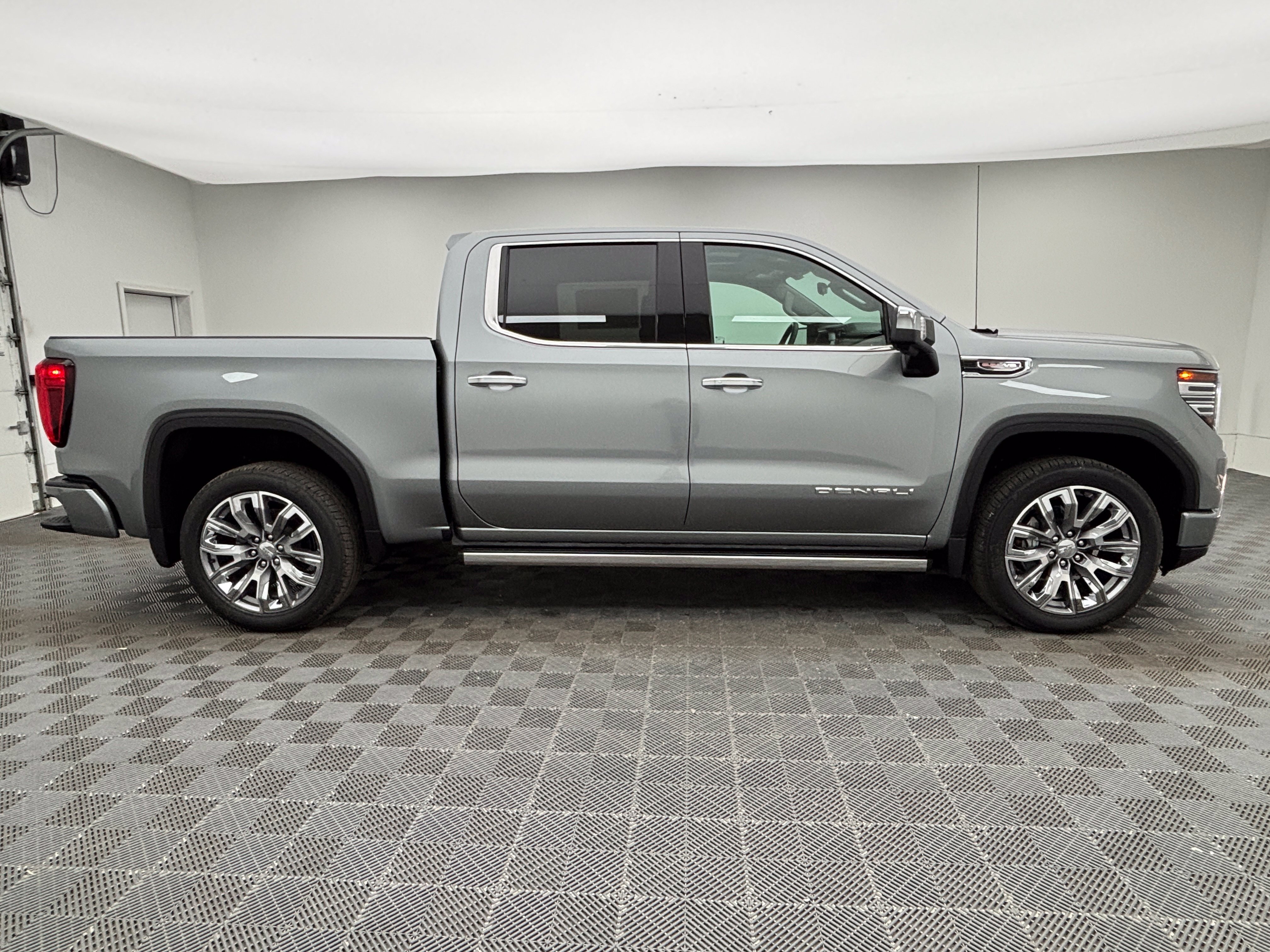 New 2026 GMC Sierra 1500 Denali AWD/4WD image 10
