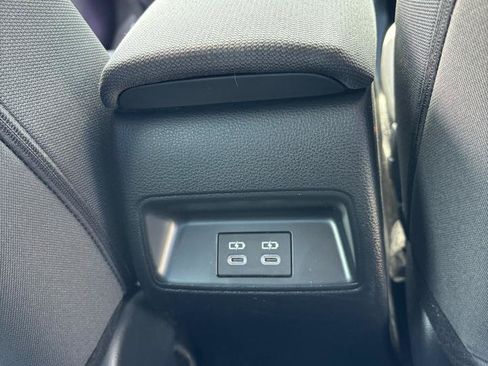 Used 2024 Toyota Corolla LE FWD image 21