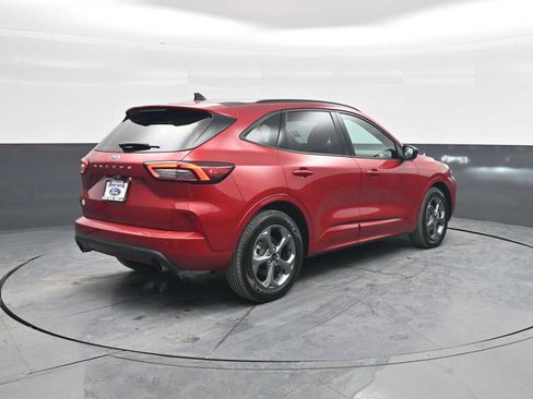 Used 2024 Ford Escape ST-Line image 8