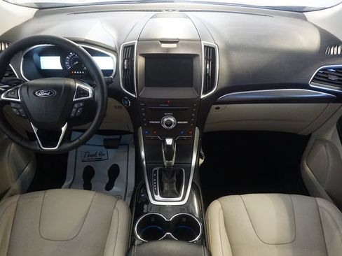Used 2018 Ford Edge Titanium w/ Equipment Group 301A FWD image 31