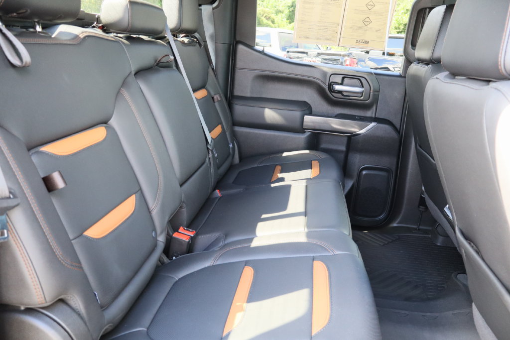 Certified 2021 GMC Sierra 1500 AT4 w/ AT4 Premium Package AWD/4WD image 31