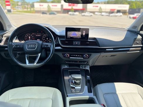 Used 2019 Audi Q5 Premium w/ Premium Plus Package AWD/4WD image 10