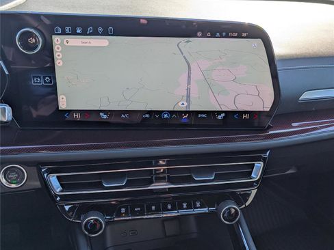 New 2026 Chevrolet Traverse Z71 w/ Driver Confidence Package image 27