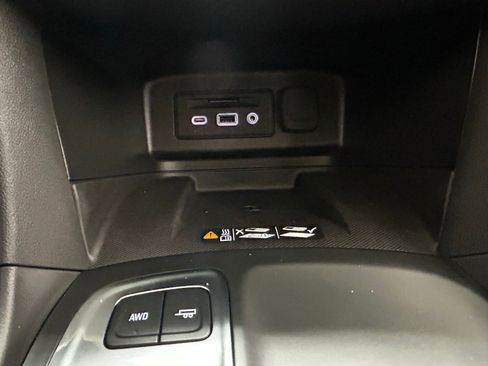 Used 2019 Chevrolet Equinox Premier AWD/4WD image 21