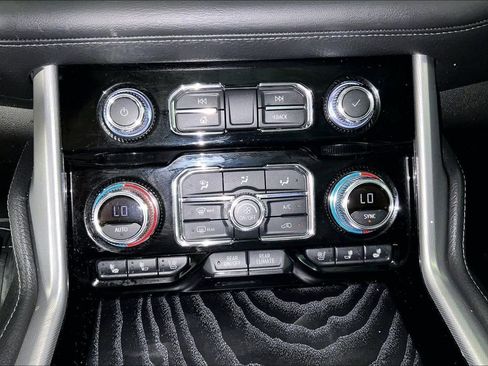 Used 2022 GMC Yukon Denali AWD/4WD image 33
