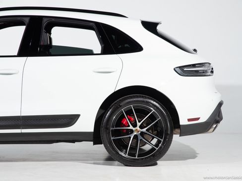 Used 2024 Porsche Macan S image 9