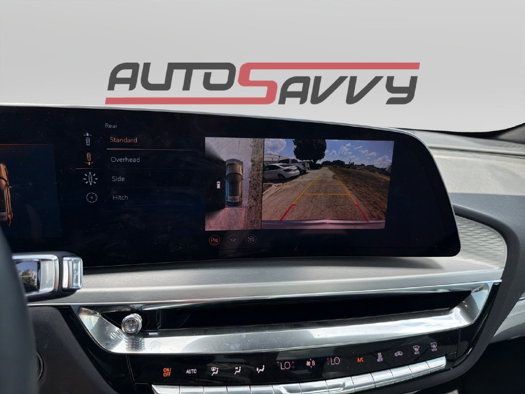 Used 2025 Cadillac Lyriq Luxury w/ LPO, Floor Liner Package AWD/4WD image 14