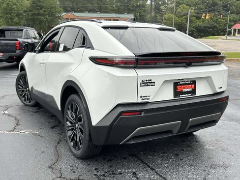 New 2026 Toyota C-HR AWD/4WD image 5