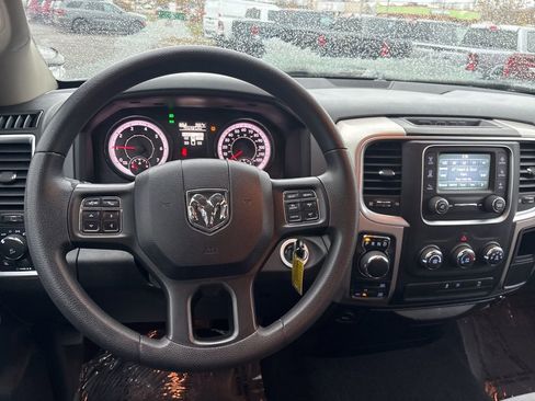 Used 2020 RAM 1500 Classic SLT AWD/4WD image 4