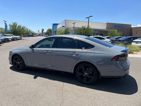 Used 2024 Honda Accord Sport image 4