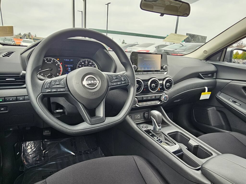 Used 2025 Nissan Sentra S FWD image 11