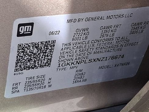 Used 2022 GMC Acadia Denali w/ Denali Ultimate Package FWD image 28