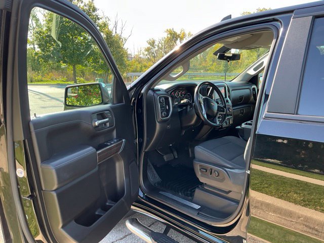 Used 2019 Chevrolet Silverado 1500 LT w/ All-Star Edition AWD/4WD image 15