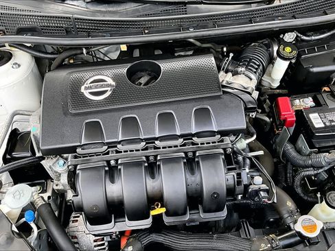 Used 2015 Nissan Sentra SR FWD image 32