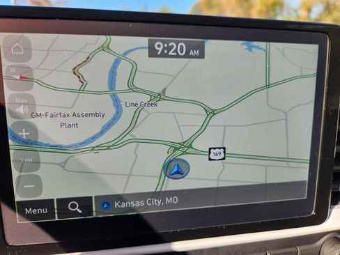 Certified 2024 Hyundai Venue Limited image 37