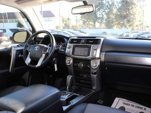 Used 2014 Toyota 4Runner SR5 Premium image 14