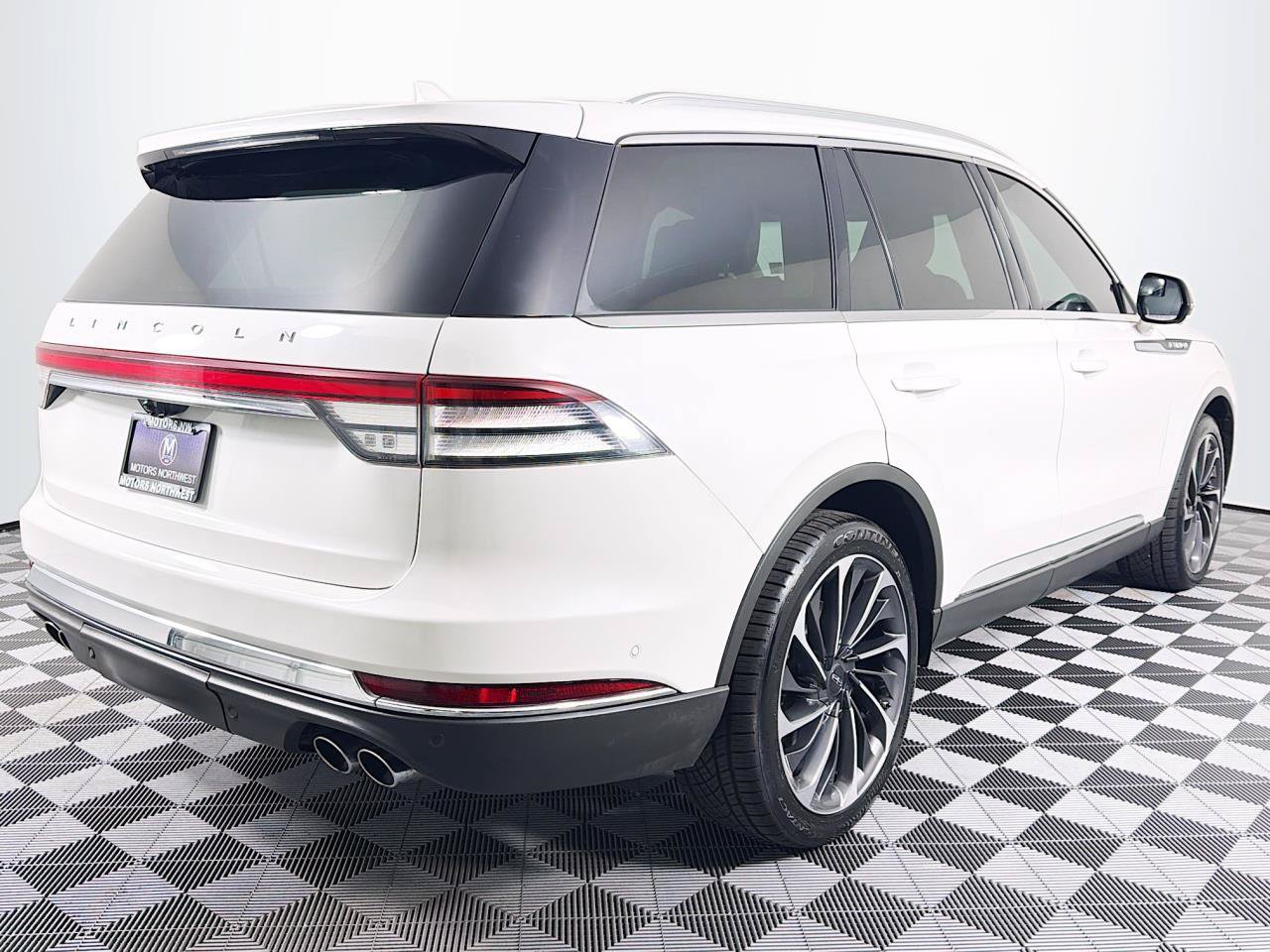 Used 2020 Lincoln Aviator Reserve w/ Equipment Group 202A AWD/4WD image 27
