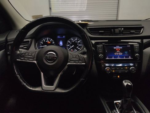 Used 2021 Nissan Rogue Sport SV image 22