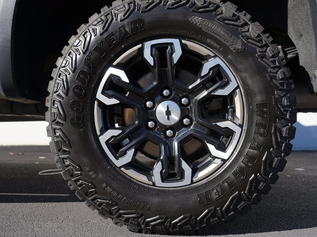 Certified 2023 Chevrolet Silverado 1500 ZR2 AWD/4WD image 37