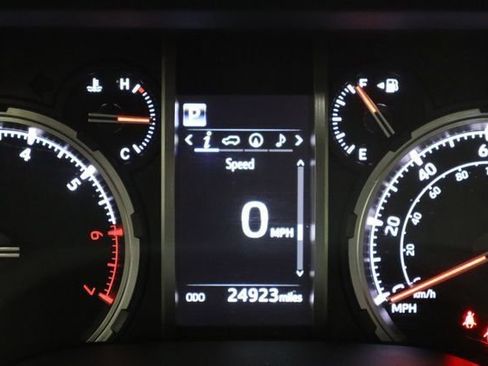 Used 2023 Toyota 4Runner Limited image 41