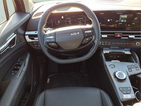 New 2026 Kia Sportage SX Prestige AWD/4WD image 4